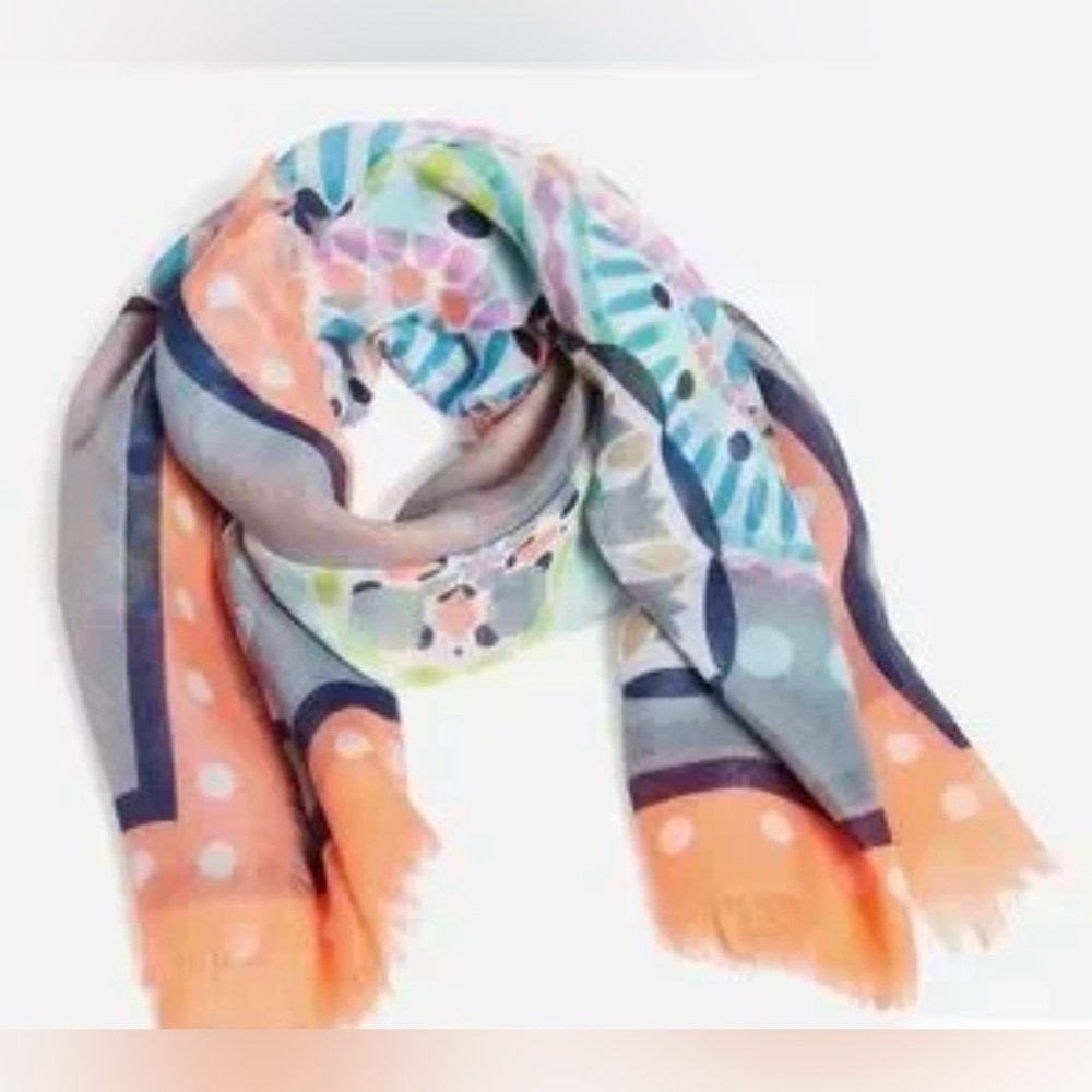 Vera Bradley square soft fringe scarf